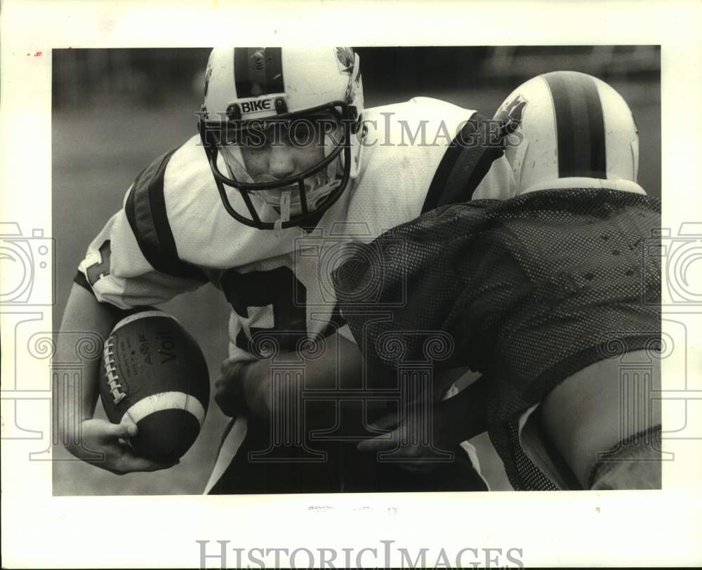 1985 Press Photo St. Martin&#39;s School football player Kevin Roohi - nos31560- Historic Images