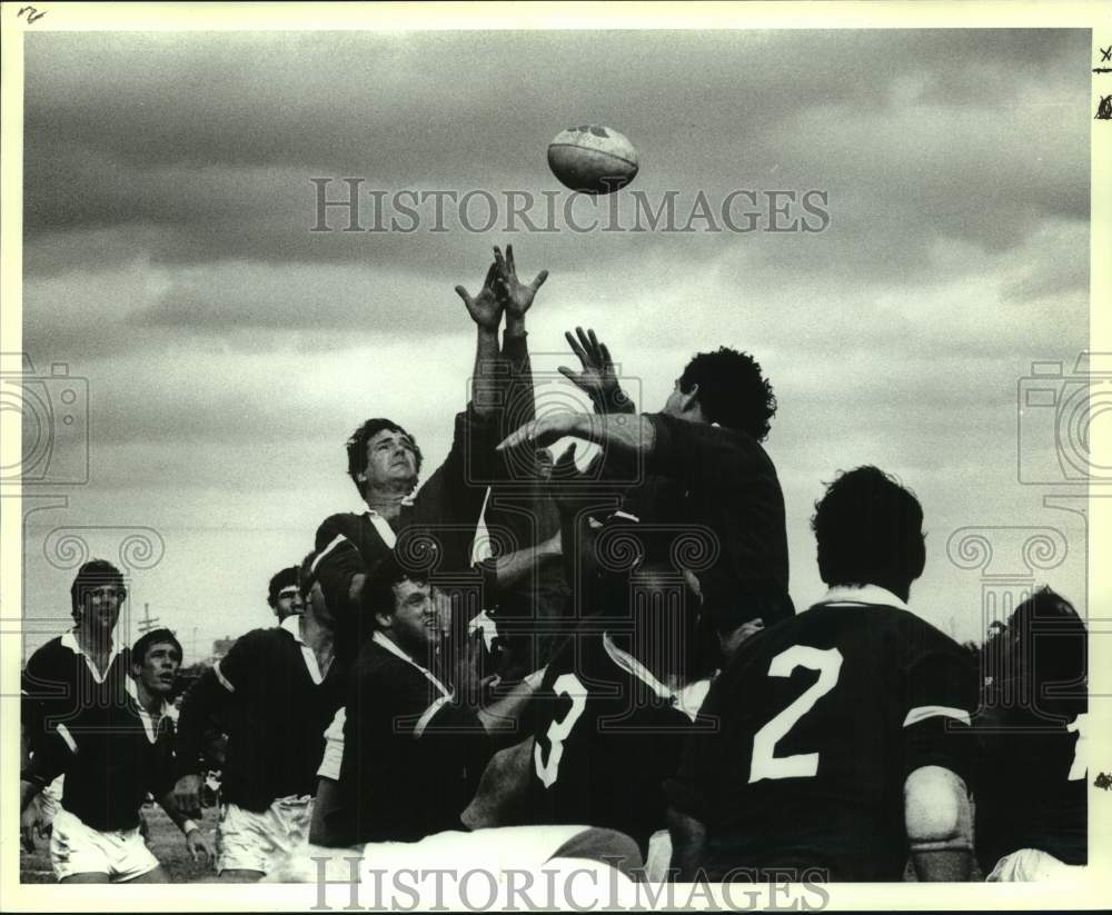 1992 Press Photo Rugby players in action - nos31603- Historic Images