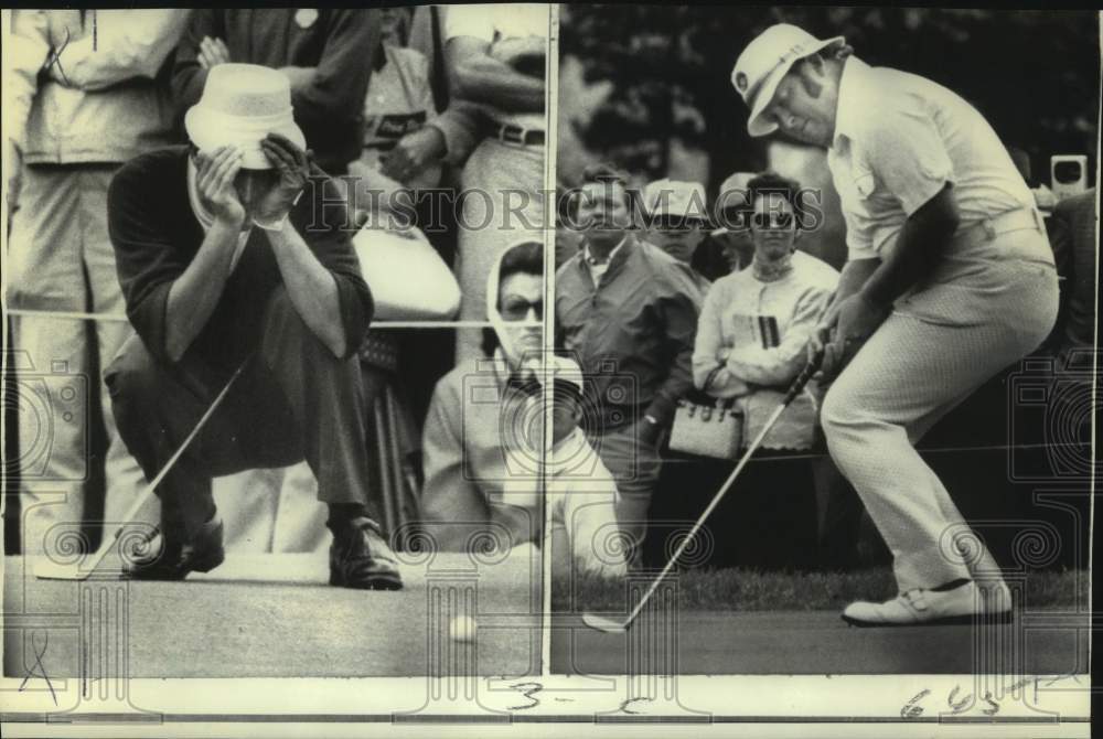 1972 Press Photo Golfer Chi Chi Rodriguez and Bob Murphy in Philadelphia- Historic Images