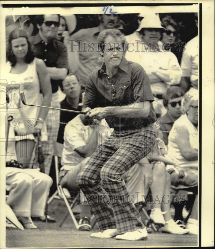 1974 Press Photo Golfer Tom Weiskopf During Game - nos31895- Historic Images