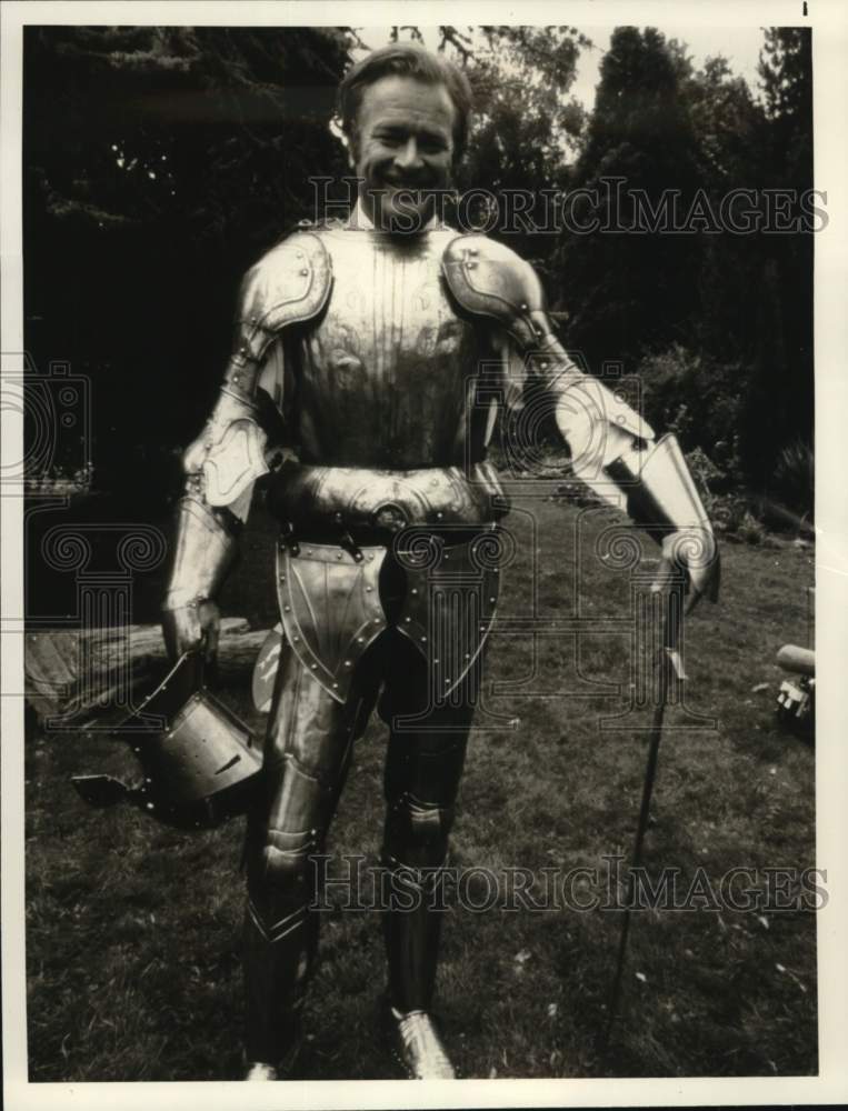 1978 Press Photo NBC Sportscaster Jim Simpson Jousting on "SportsWorld"- Historic Images