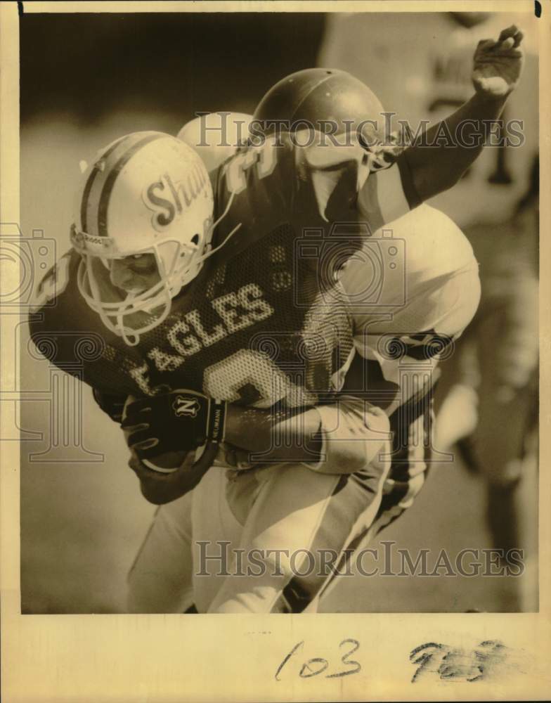 1988 Press Photo Murray White, Shelby Dixson in Shaw vs Brother Martin Football- Historic Images