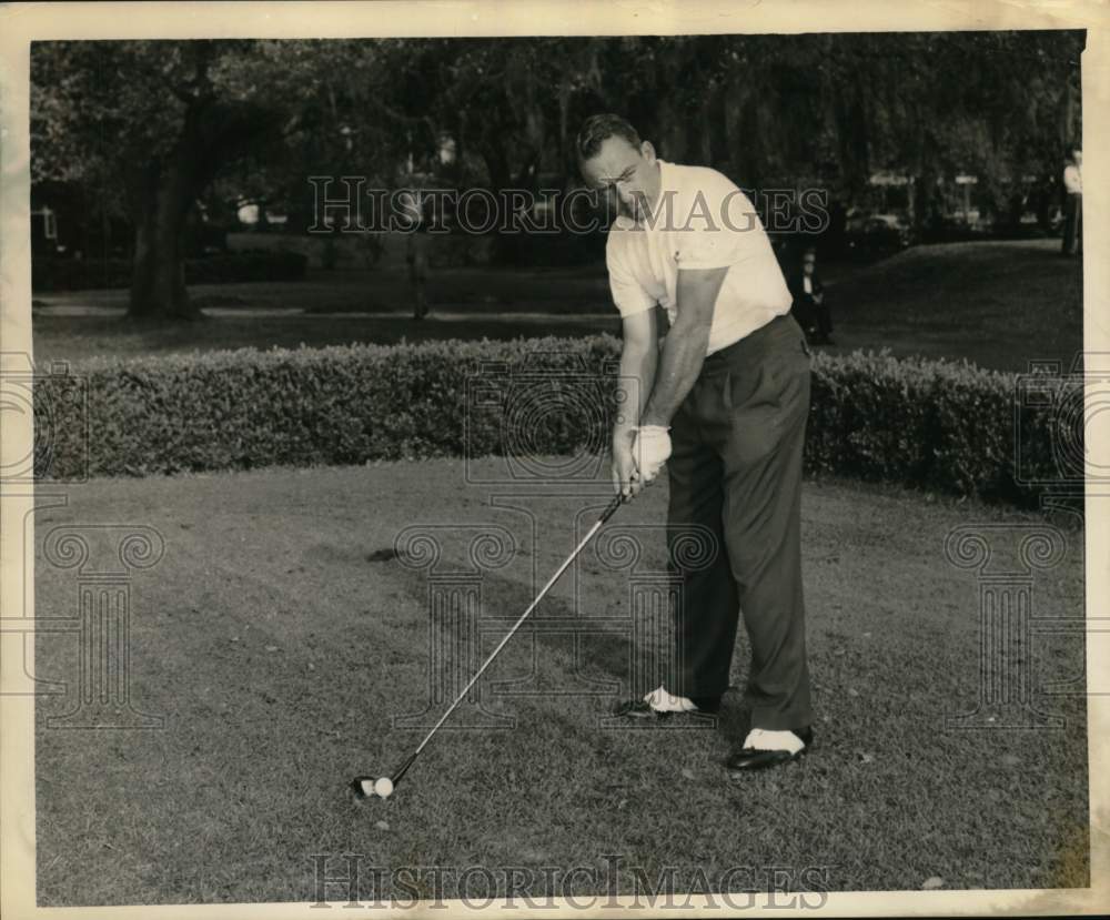 1956 Press Photo Golfer Bill Webb, Winner of Hard Scrabbler Tournament- Historic Images