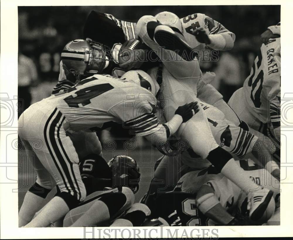 1984 Press Photo Saints vs. Cardinals Football Game - nos32557- Historic Images