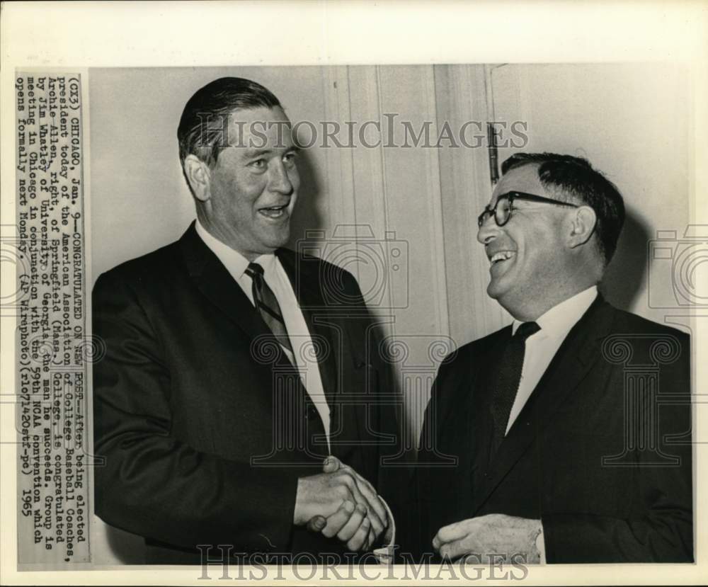 1965 Press Photo Archie Allen with Jim Whatley at NCAA Convention in Chicago- Historic Images