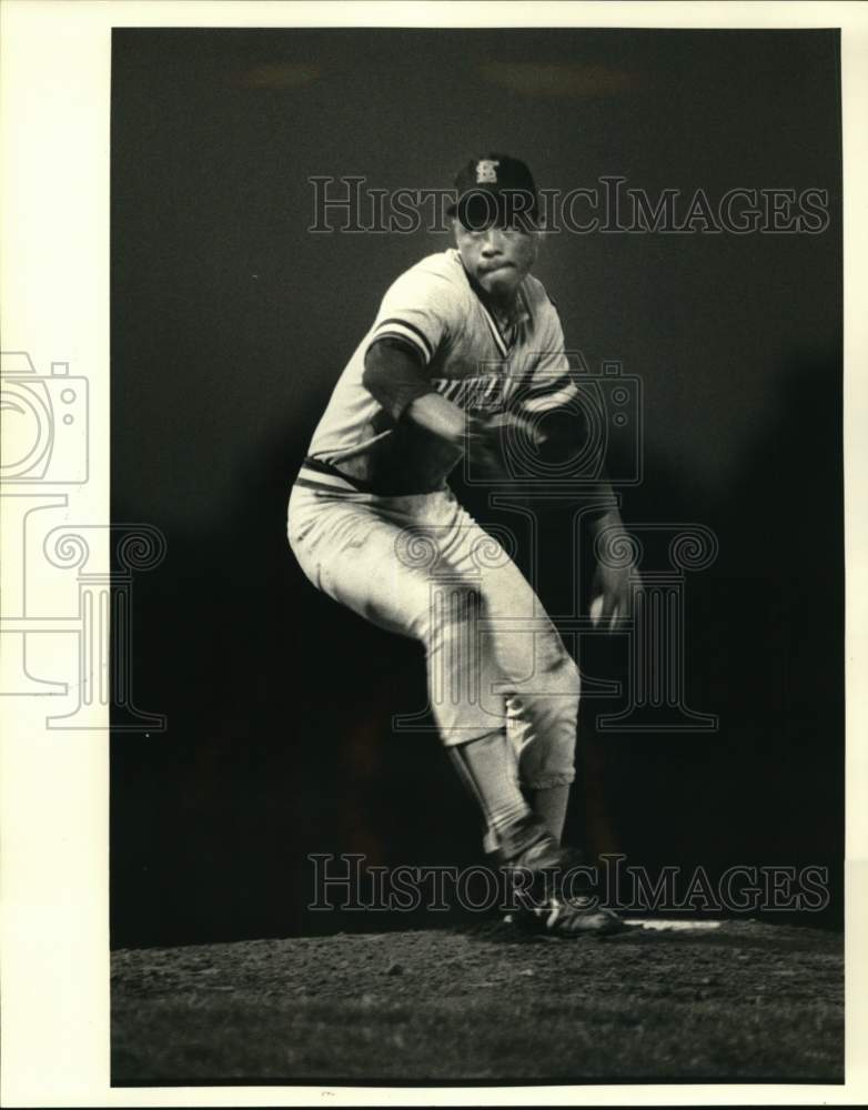 1985 Press Photo Pitcher Juan Watkins in Riverlands vs. Lousteau Baseball Game- Historic Images