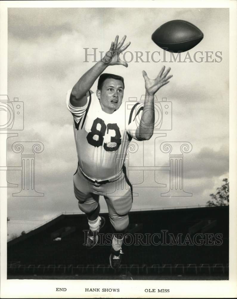 Press Photo Hank Shows, Ole Miss End - nos33059- Historic Images