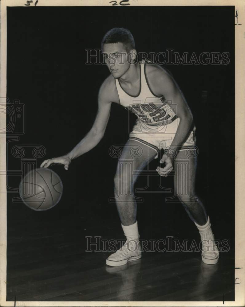 Press Photo Basketball Player Bob Weber, 5-11 Junior - nos33093- Historic Images