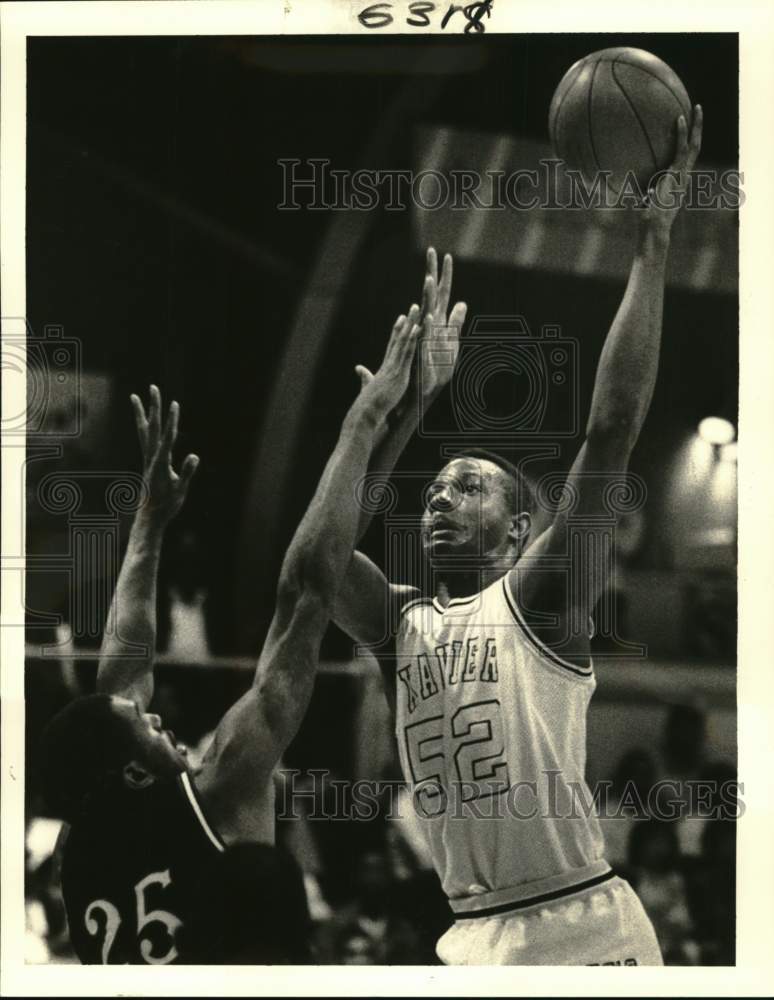 1987 Press Photo William Carey vs. Xavier Basketball Game - nos33225- Historic Images