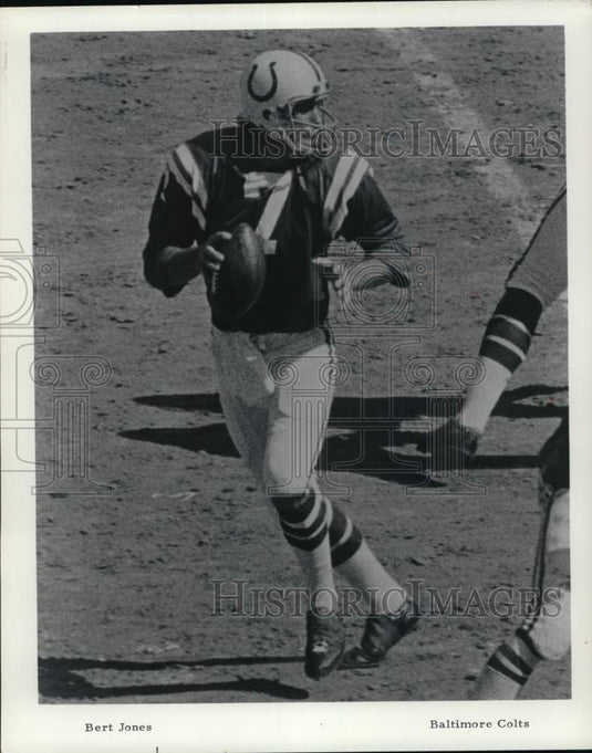 1975 Press Photo Bert Jones of Baltimore Colts - nos33387- Historic Images