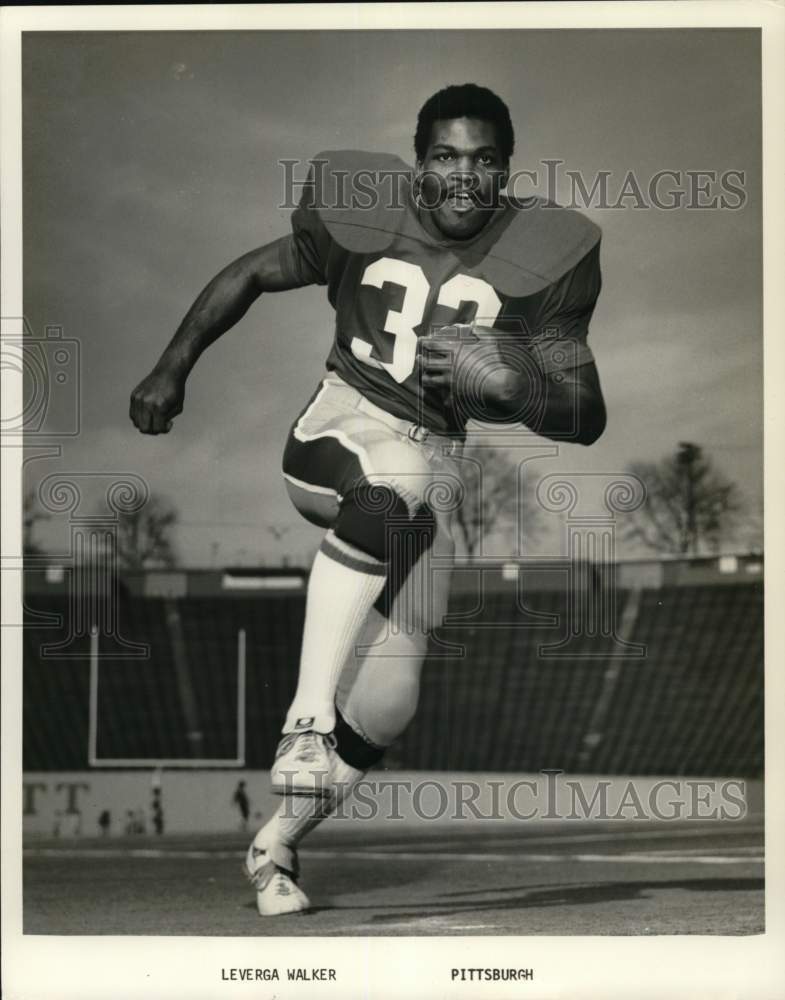 1977 Press Photo Leverga Walker, Pittsburgh Football Player - nos33560- Historic Images