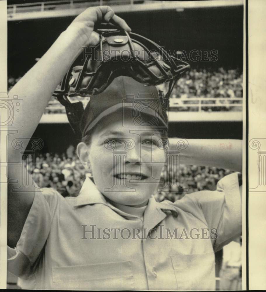 1975 Press Photo Christine Wren, Major League Baseball Umpire - nos33575- Historic Images