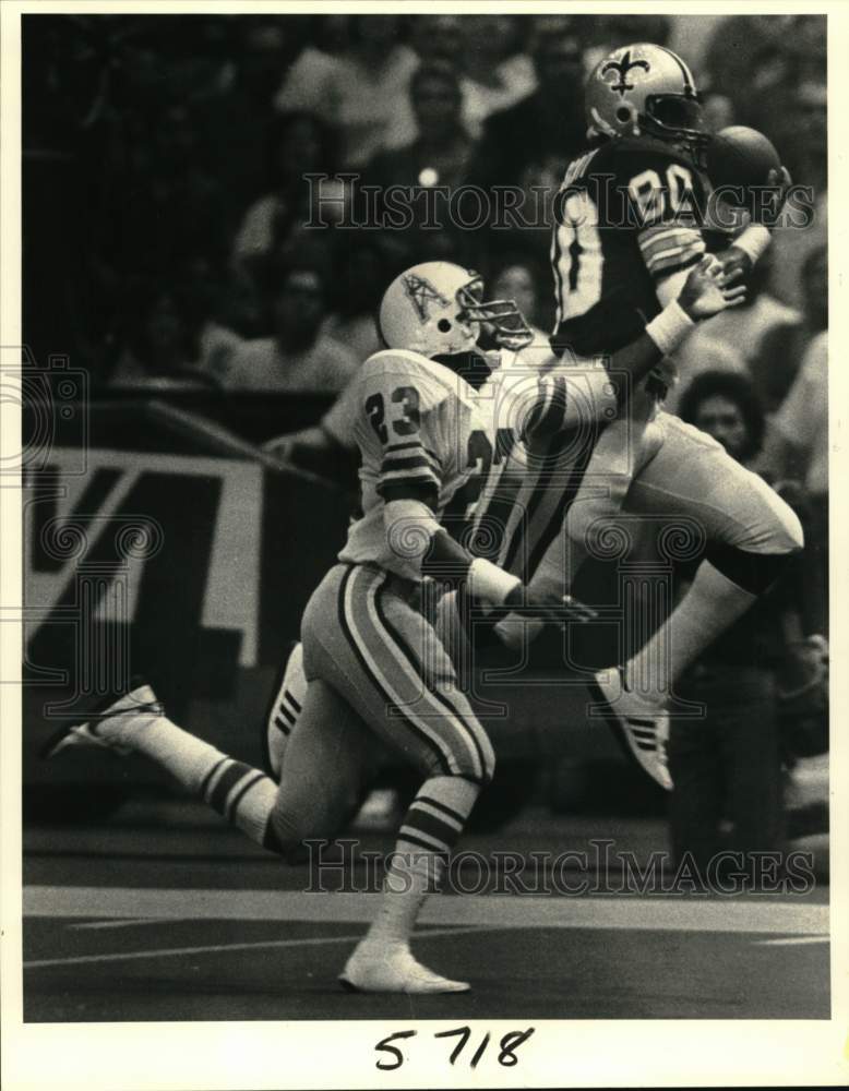 1983 Press Photo Saints vs. Oilers Football Game - nos33624- Historic Images