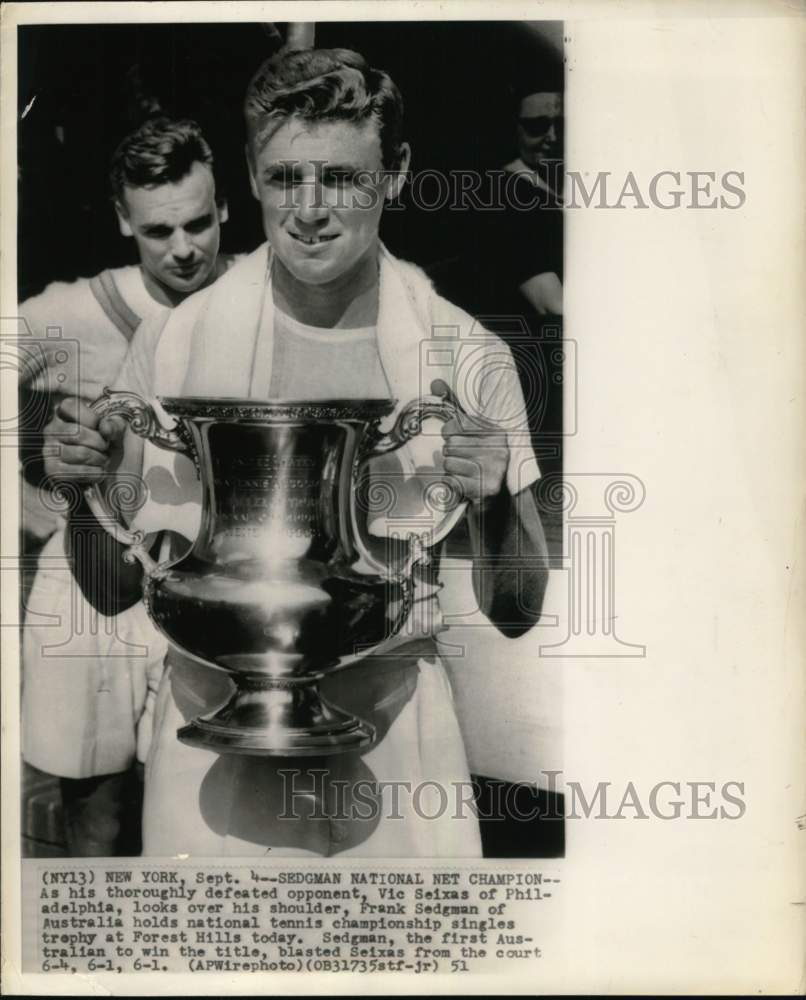 1951 Press Photo Frank Sedgman with National Tennis Championship Singles Trophy- Historic Images