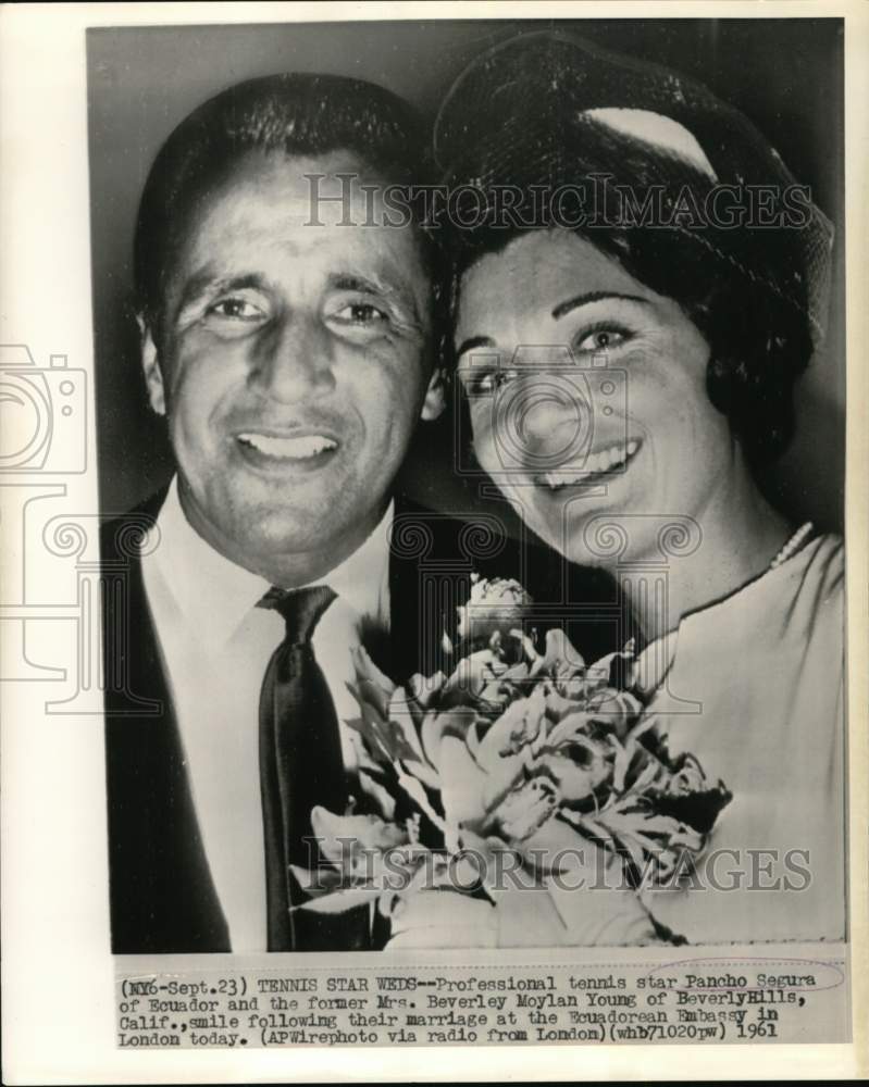 1961 Press Photo Tennis Player Pancho Segura &amp; Wife Beverly Married in London- Historic Images