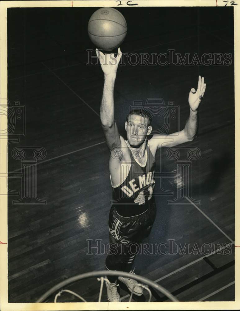 1969 Press Photo James Wyatt of Northwestern Demons Basketball Team - nos33883- Historic Images