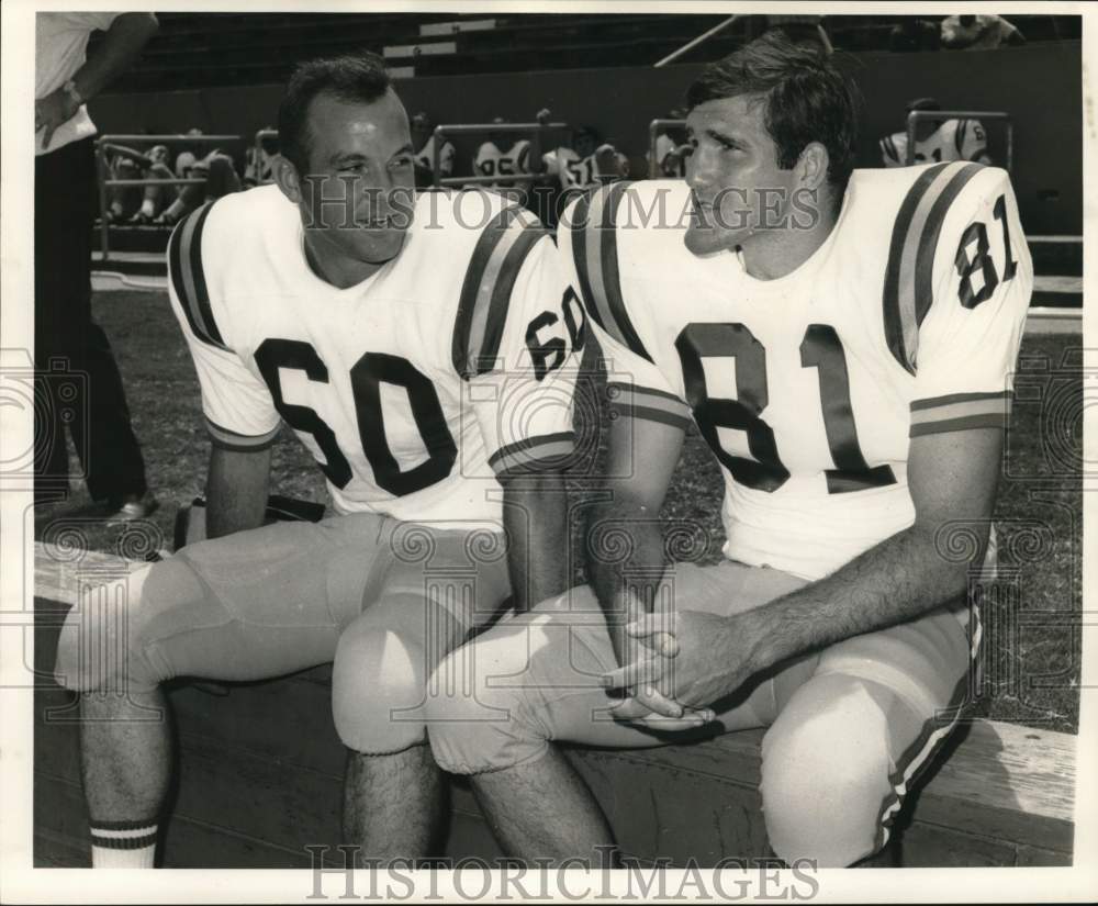 1969 Press Photo Football Players Tony Russell, Bob Hamlett - nos34198- Historic Images