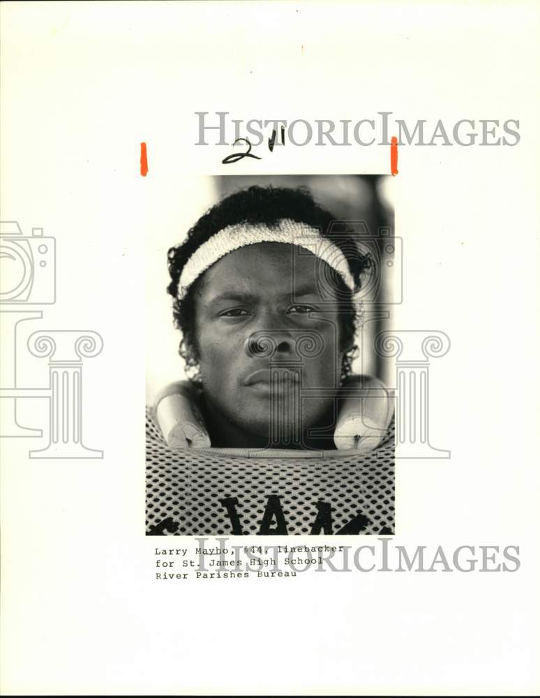 1987 Press Photo Larry Mayho, #44, Linebacker for St. James High School- Historic Images