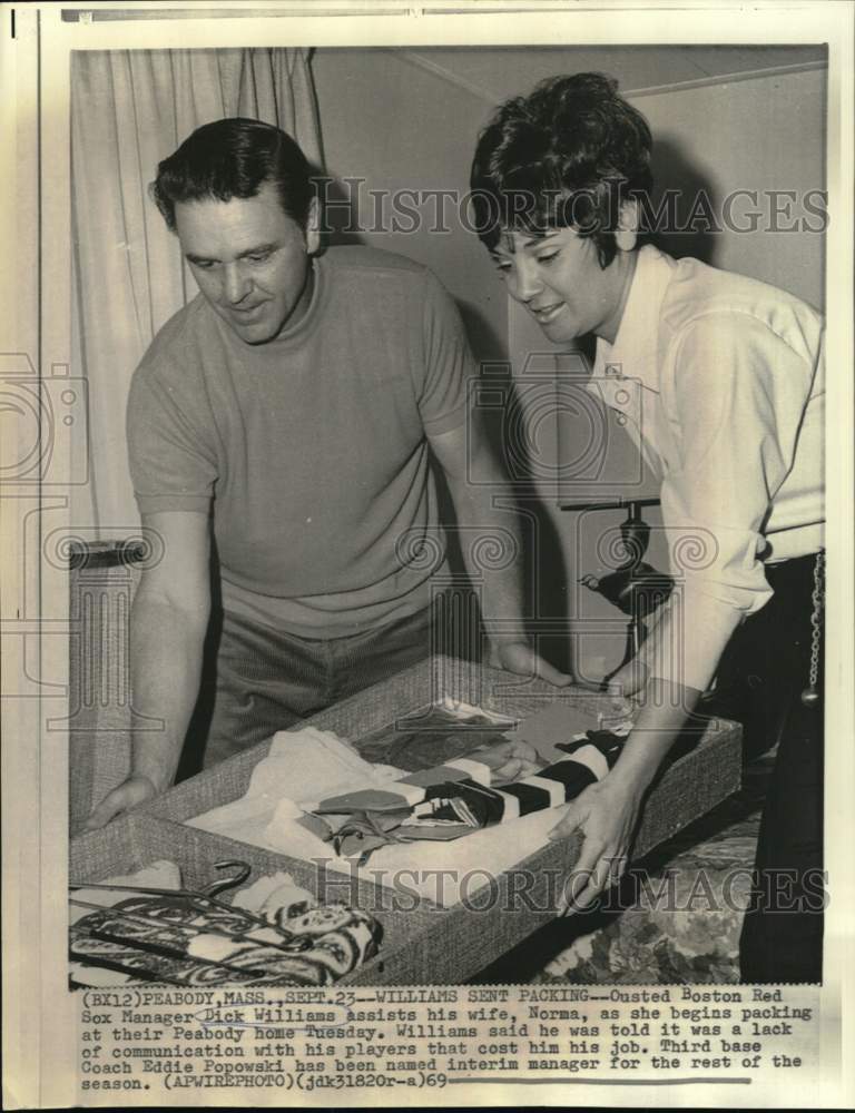 1969 Press Photo Boston Red Sox Manager Dick Williams &amp; Wife Norma Packing- Historic Images