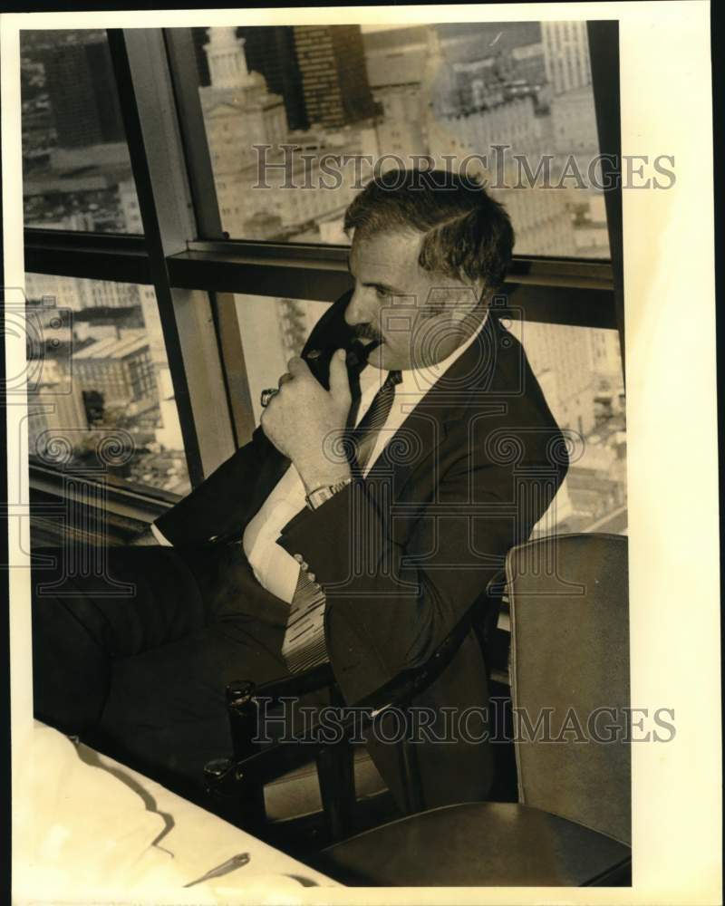 1980 Press Photo Howard Schnellenberger, Head Football Coach University of Miami- Historic Images