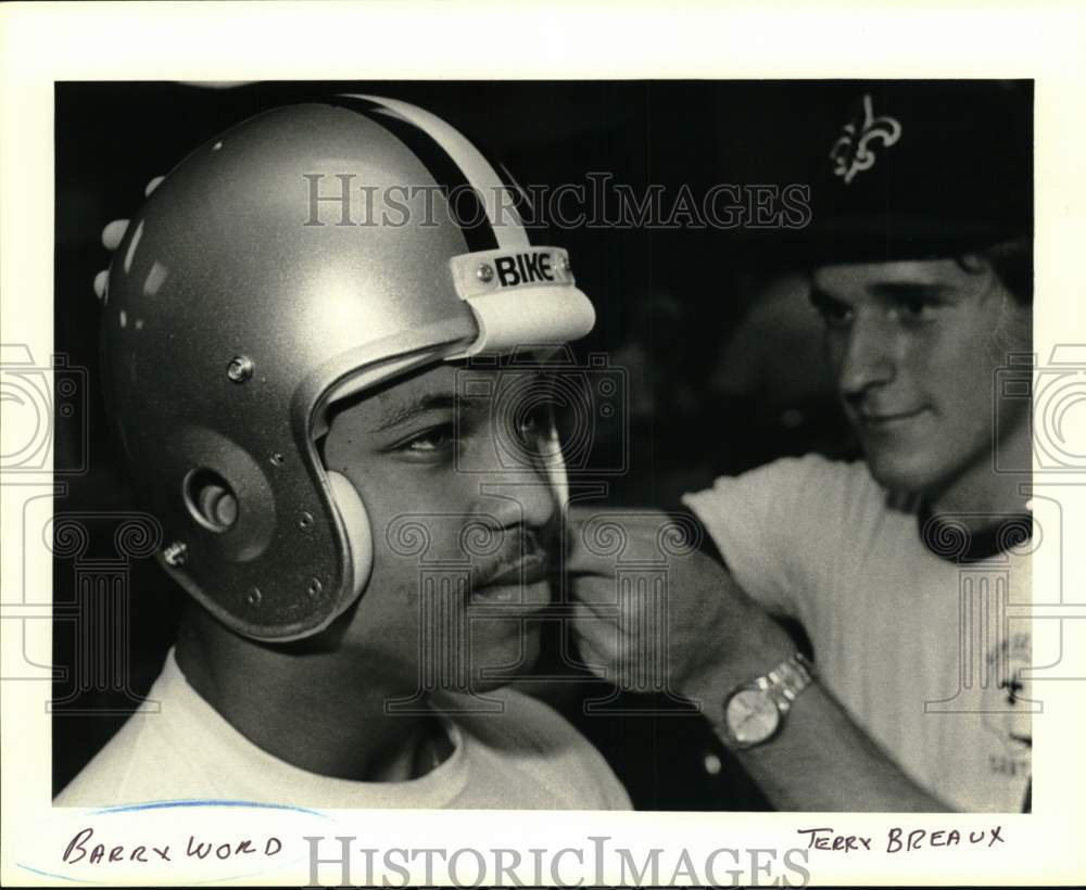 1986 Press Photo Barry Word, Terry Breaux of New Orleans Saints - nos34445- Historic Images