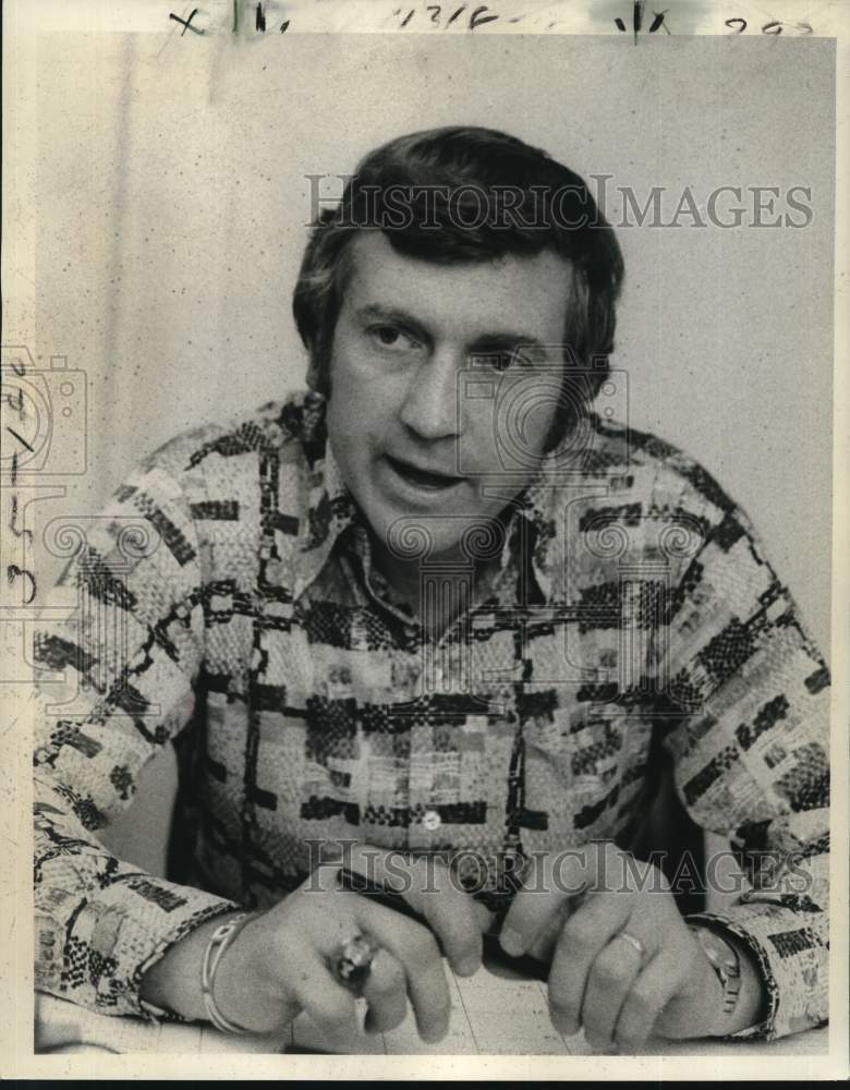 Press Photo Tulane University Green Wave football coach Larry Smith - nos34717- Historic Images