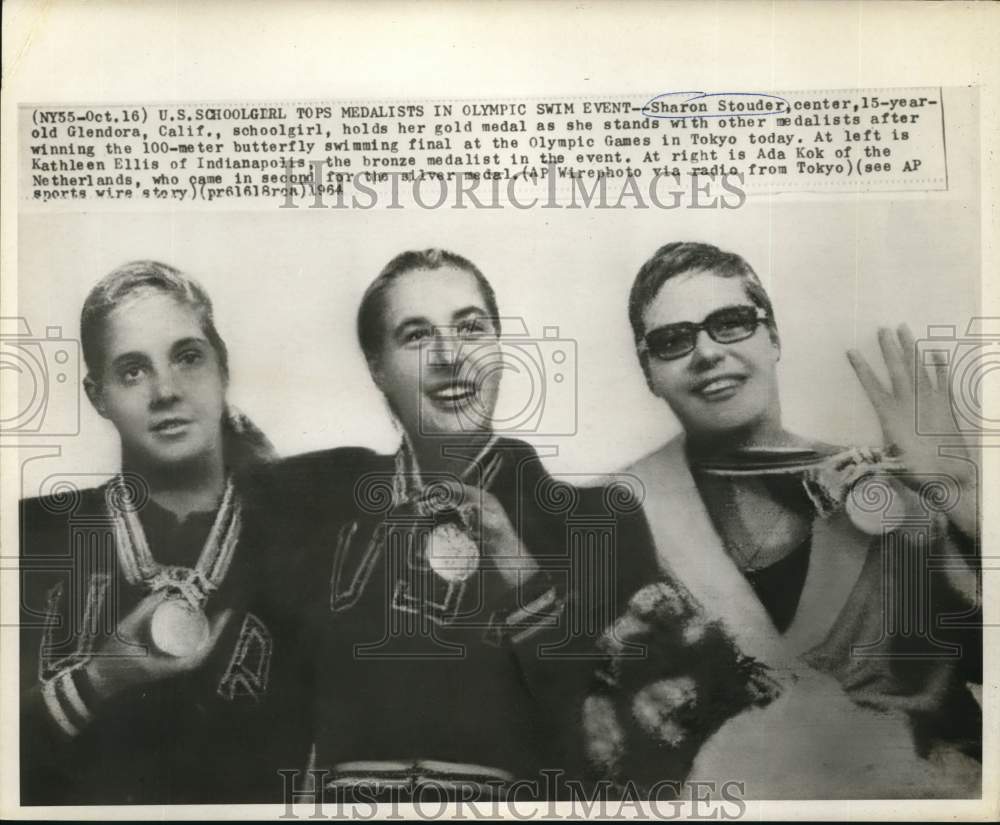 1964 Press Photo Sharon Stouder holds her gold medal with other medalists.- Historic Images