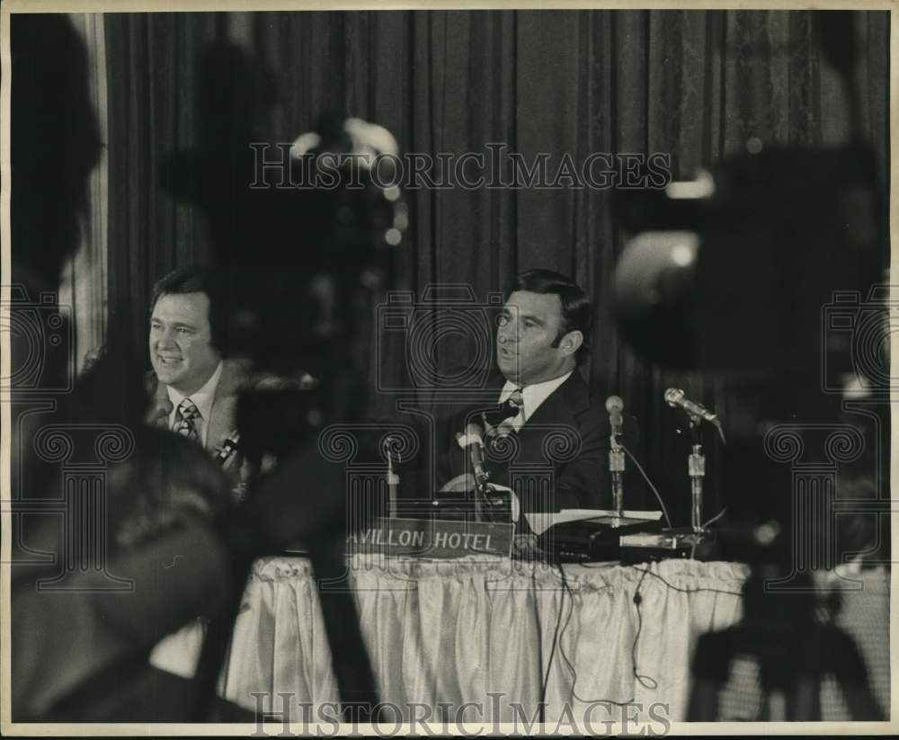 1976 Press Photo Sports announcer and New Orleans Saints Hank Stram- Historic Images