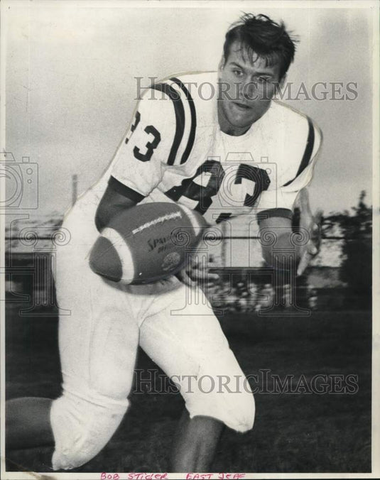 1966 Press Photo East Jefferson High School football's Bob Stiger makes a catch- Historic Images