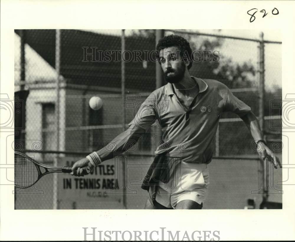 1982 Press Photo Top-seeded Jeffery Smith during Courtside Tennis Tournament- Historic Images