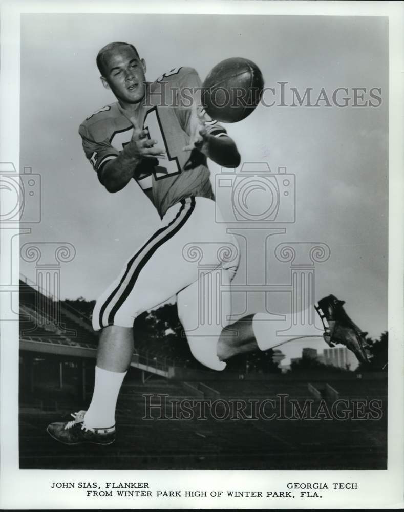 1968 Press Photo Georgia Tech&#39;s flanker John Sias catches football - nos35558- Historic Images