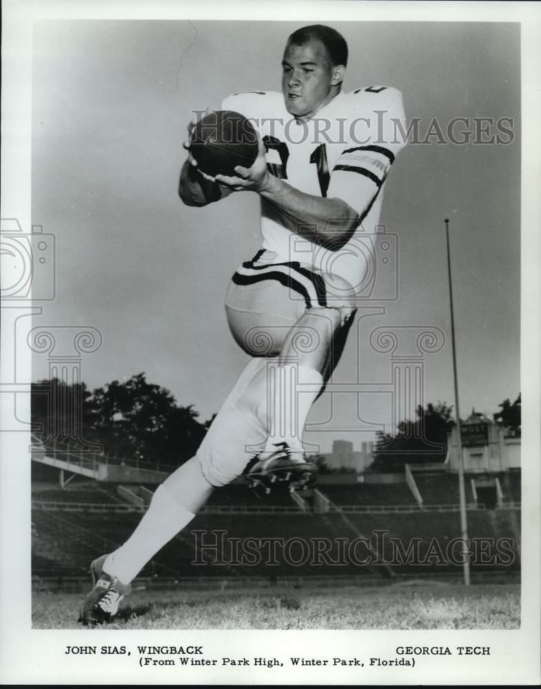 1967 Press Photo Georgia Tech&#39;s wingback John Sias catches football - nos35559- Historic Images