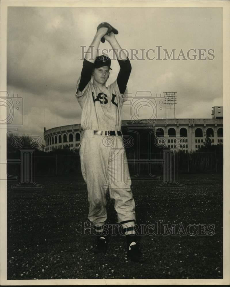 Press Photo Louisiana State pitcher, 18-year-old Roger Sigler - nos35574- Historic Images