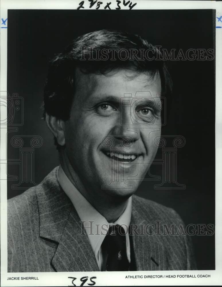 1982 Press Photo Texas A&amp;M Athletic Director and football Jackie Sherrill.- Historic Images