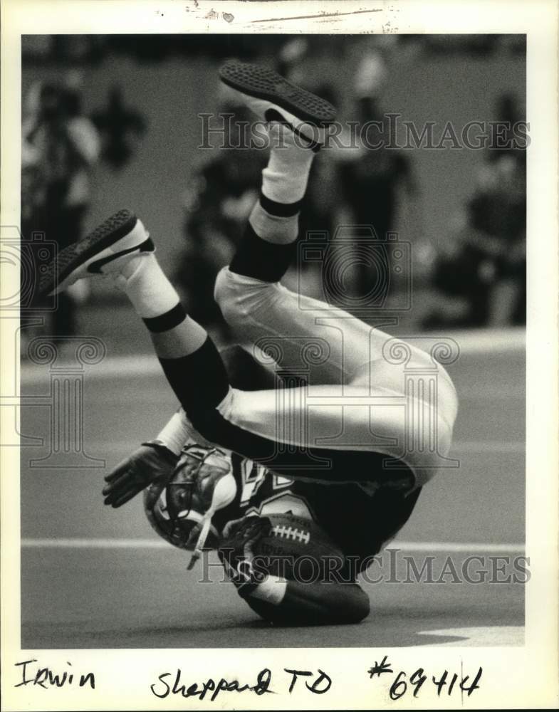 1989 Press Photo Saints&#39; Derrick Shepard tumbles into end zone for touchdown- Historic Images