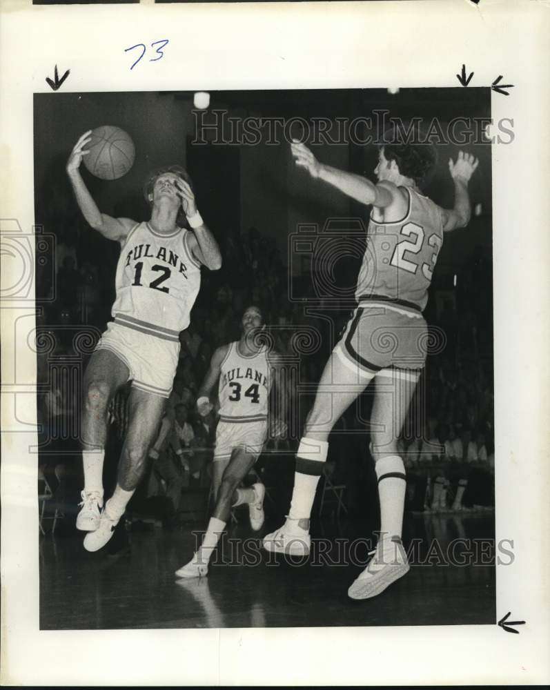 1975 Press Photo Tech&#39;s Billy Smith tries to stop Pierre Gaudin - nos35660- Historic Images