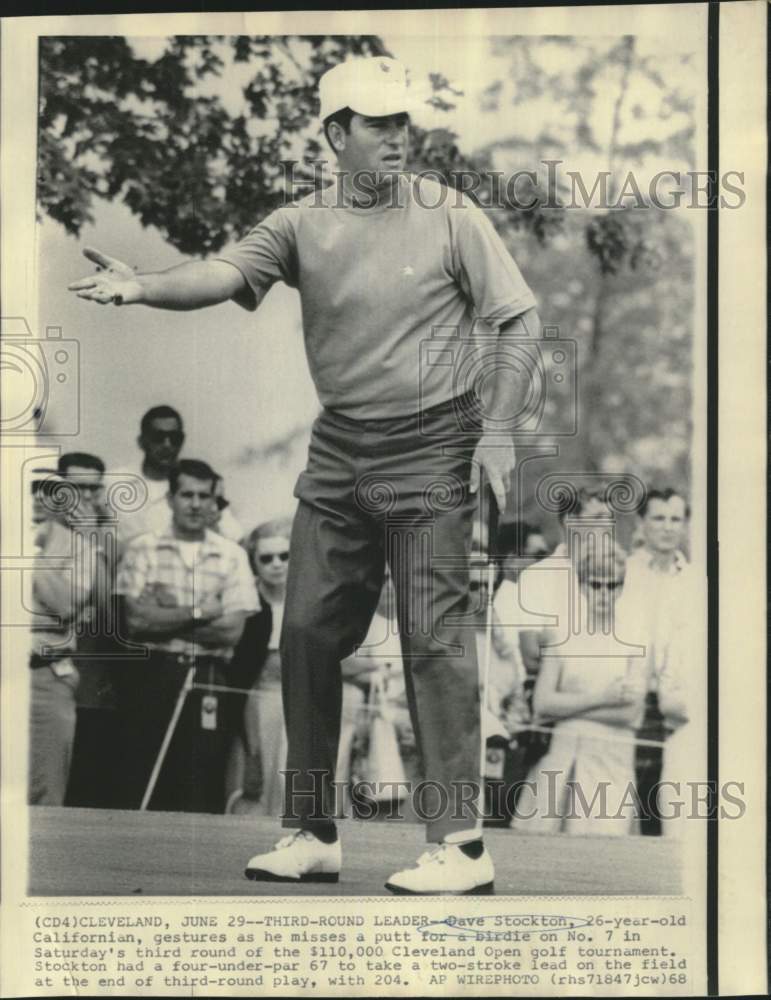 1968 Press Photo Golfer Dave Stockton Misses Putt at Cleveland Open Tournament- Historic Images