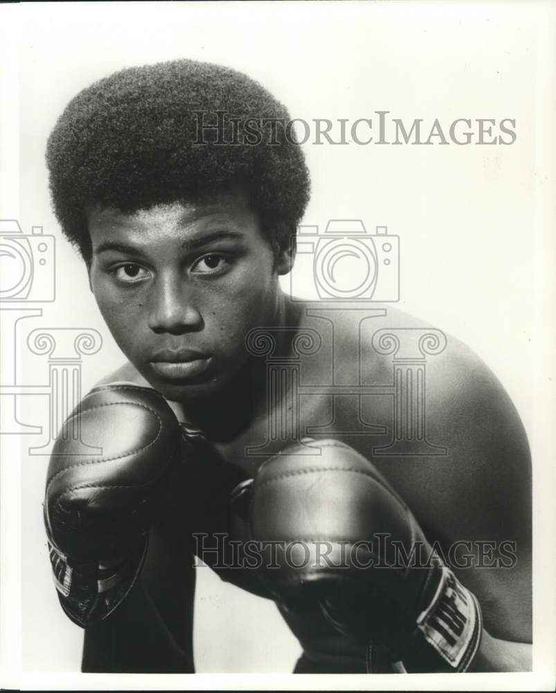 1975 Press Photo Boxer Pedro Soto. - nos36954- Historic Images