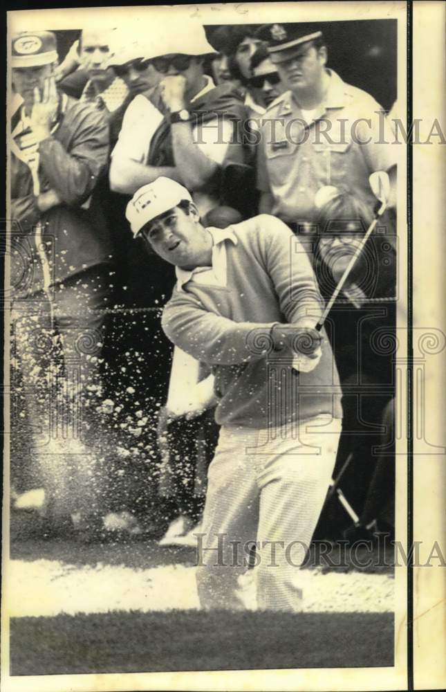 1973 Press Photo Golfer J.C. Snead blasts from Sand Trap at Masters Tournament- Historic Images