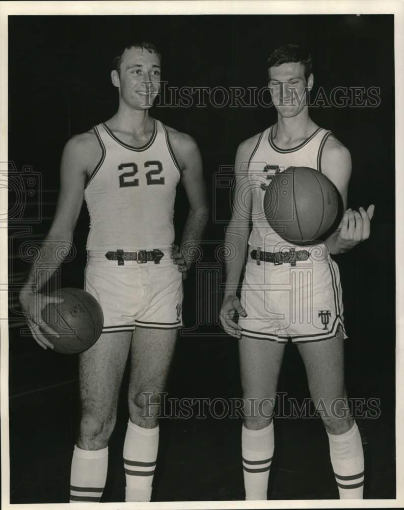 1967 Press Photo Tulane Basketball Players Mitch Urbanski, Johnny Arthurs- Historic Images