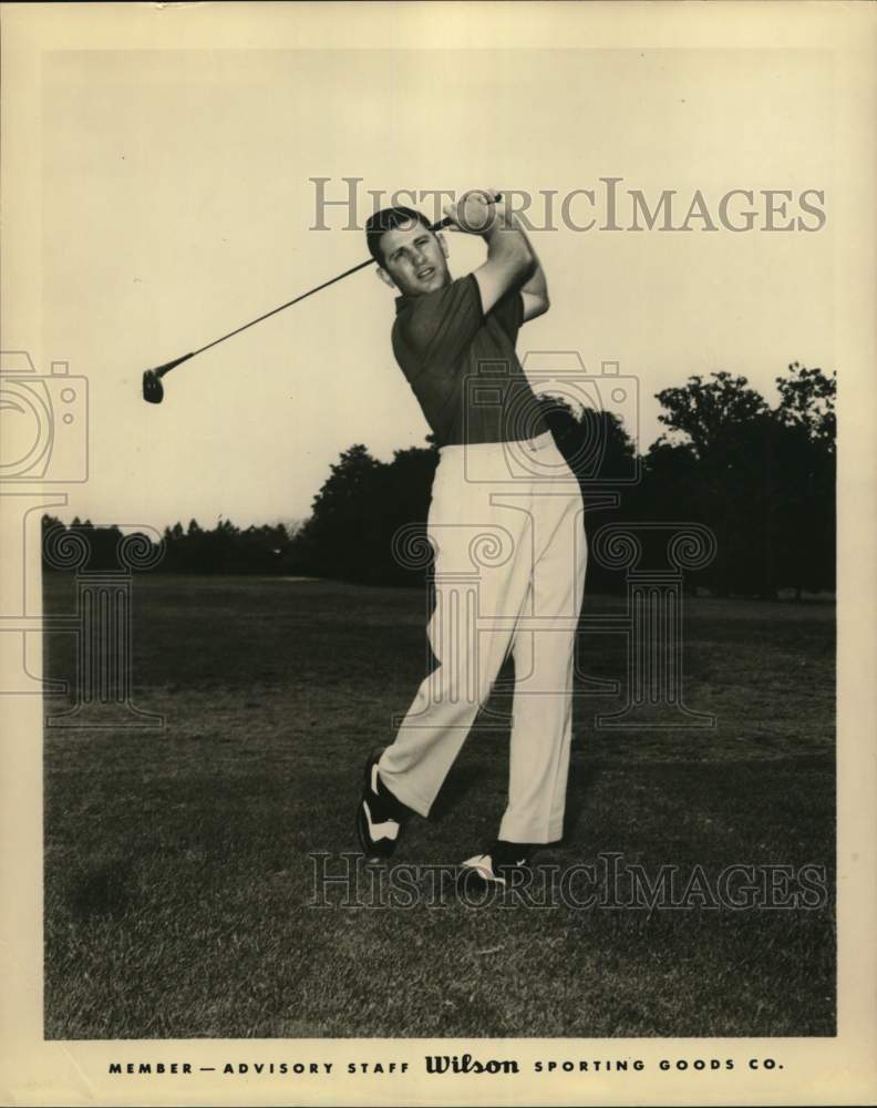 Press Photo Golfer Sam Urzetta Swings on Golf Course - nos37199- Historic Images