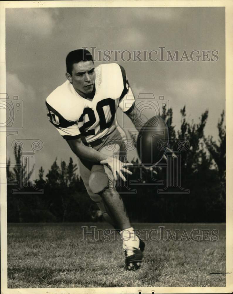 Press Photo University of Miami Football Left Halfback Nick Spinelli - nos37297- Historic Images