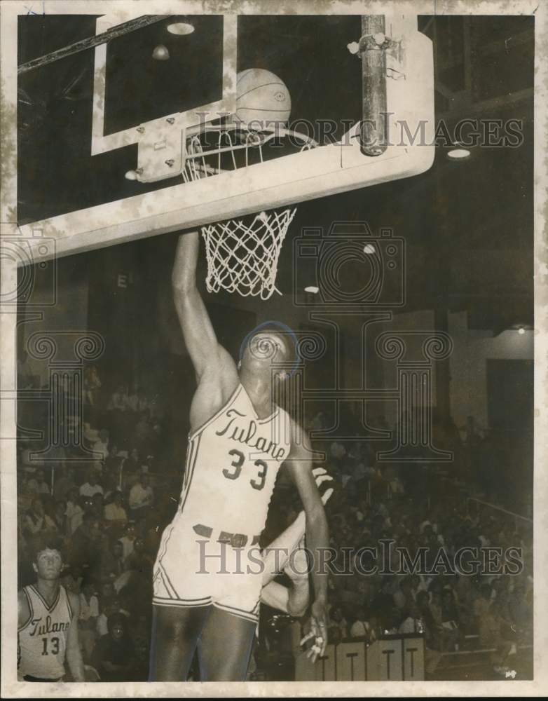 1970 Press Photo Tulane Basketball Player Harold Sylvester against Northwest- Historic Images