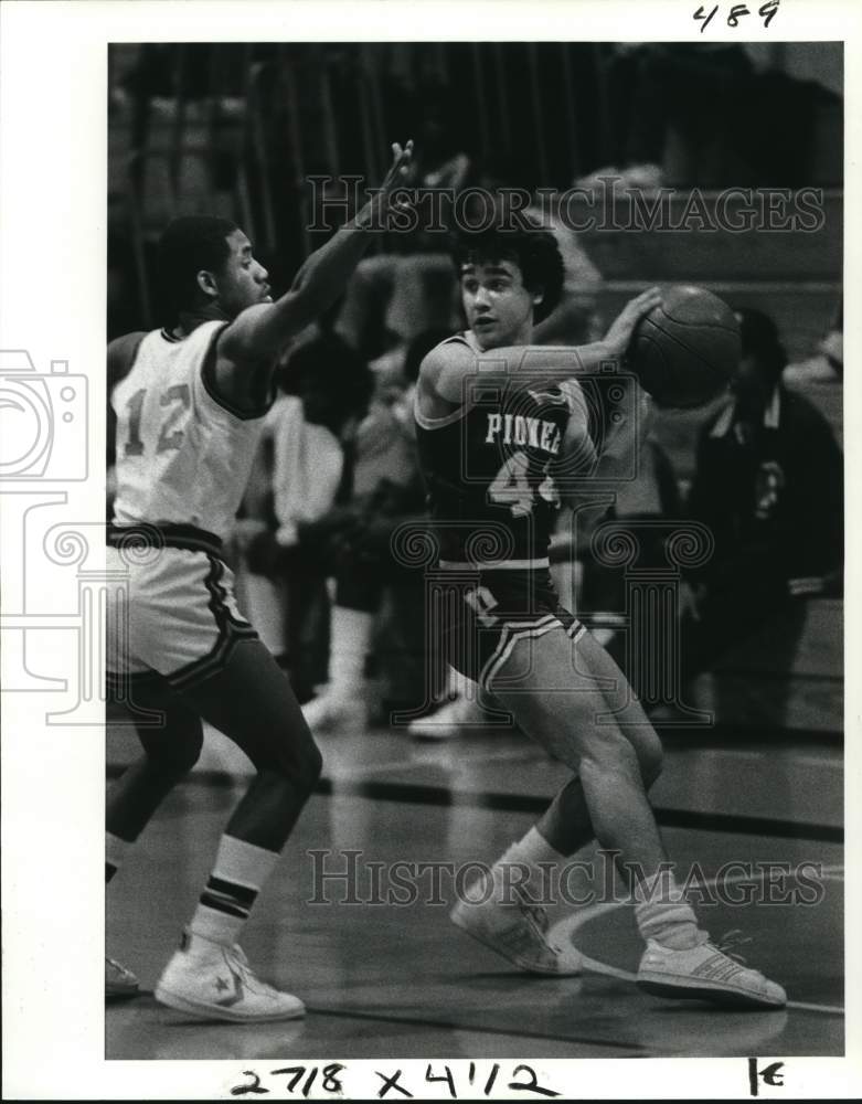 1983 Press Photo Pioneers Basketball Player John Treme- Historic Images