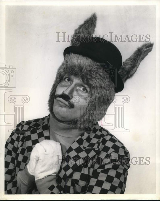 1991 Press Photo David Tringali performs in "The Trial of the Big, Bad Wolf"- Historic Images
