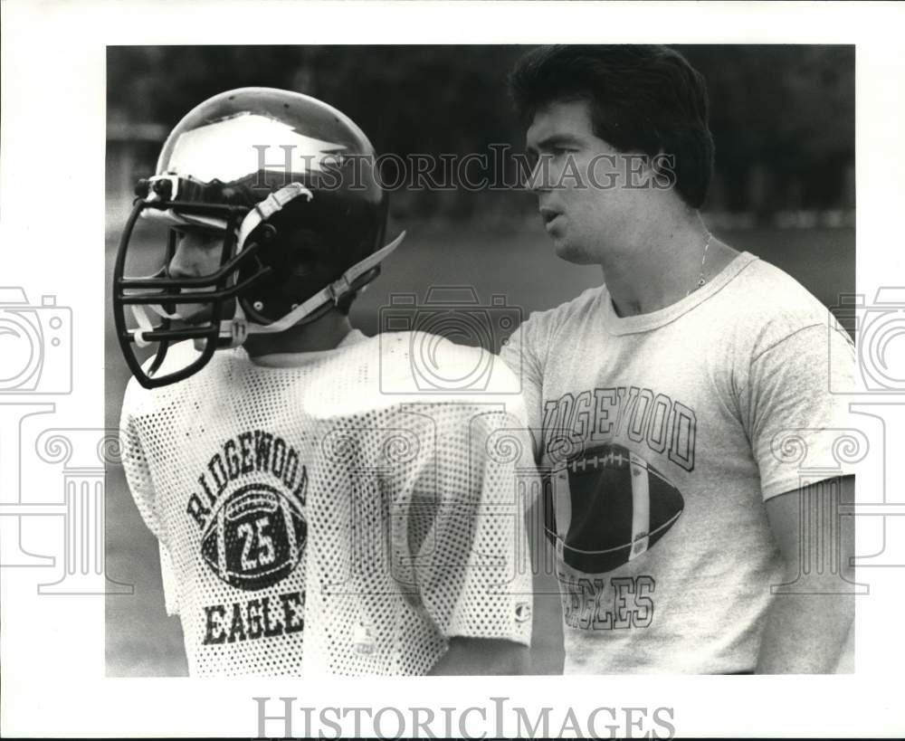 1985 Press Photo Ridgewood Football Steve Stropolo with Player- Historic Images