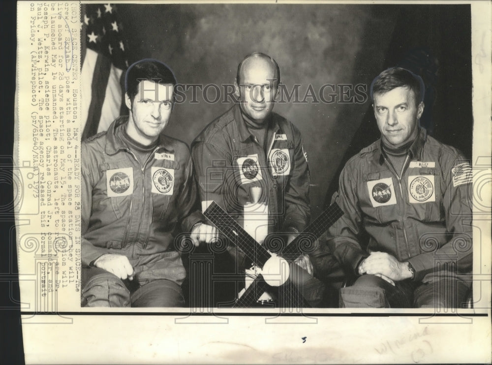 1973 Press Photo Formal Portrait of Crew of Skylab 1 with Space Station Model- Historic Images