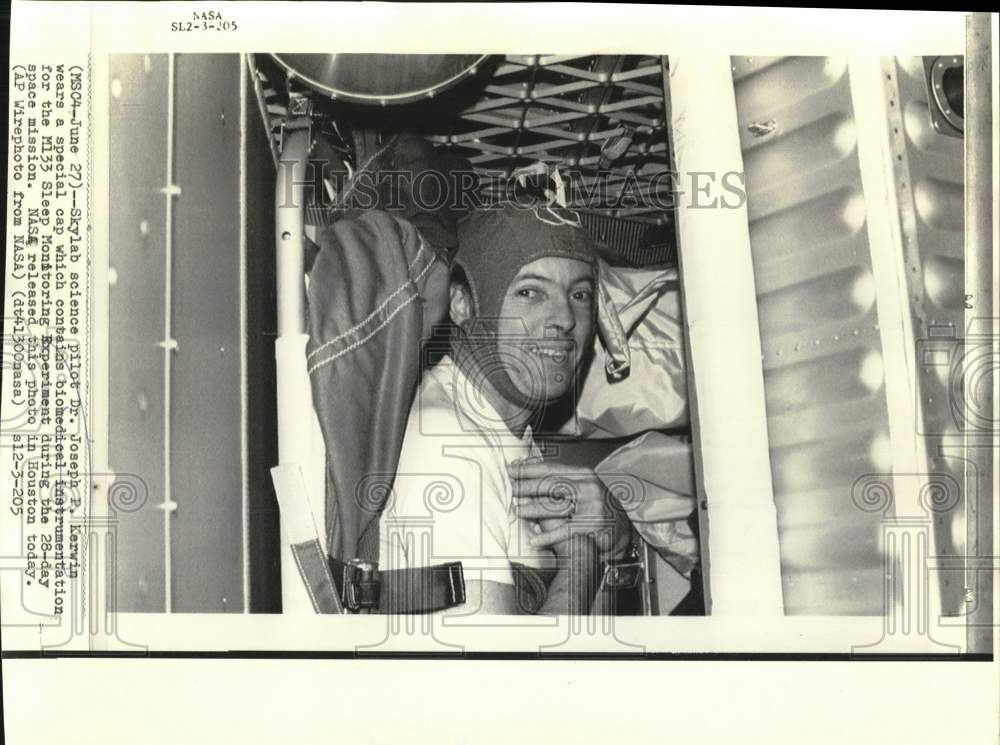 1973 Press Photo Astronaut Joseph Kerwin Wears Sleep Monitoring Cap on Skylab- Historic Images