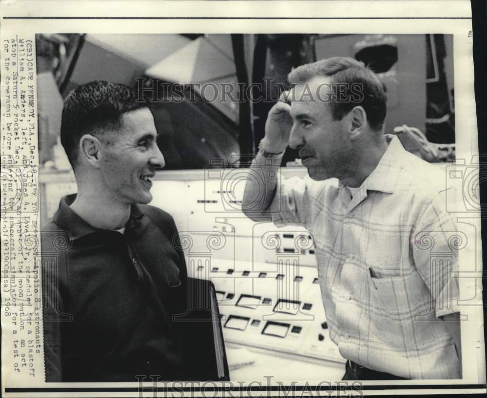 1968 Press Photo Apollo 8 Astronauts Put on Show for Cameraman, Cape Kennedy