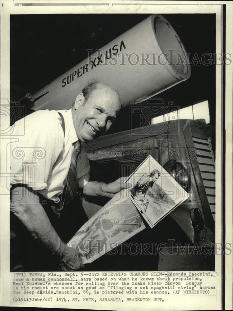 1974 Press Photo Cannonballer Edmondo Zacchini Doubts Evel Knievel Jump Success- Historic Images